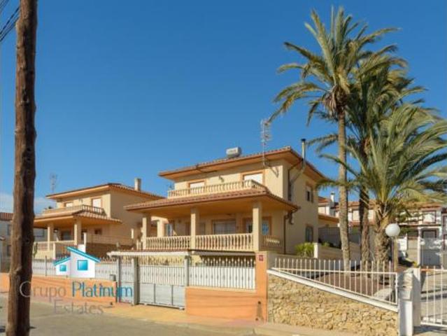 Chalet en venta en San Juan de los Terreros, Pulpí