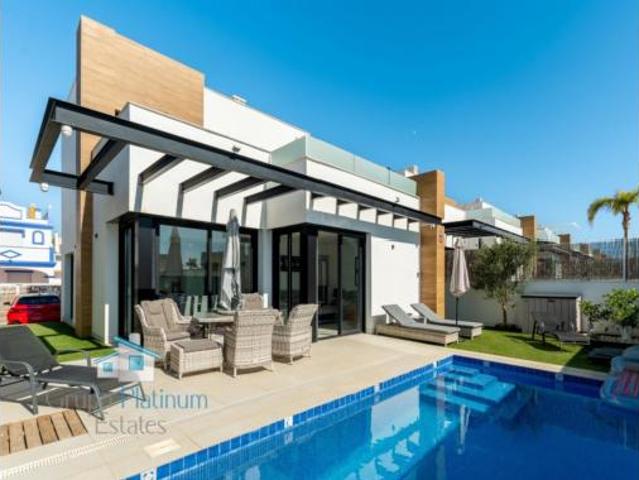 Chalet en venta en San Juan de los Terreros, Pulpí
