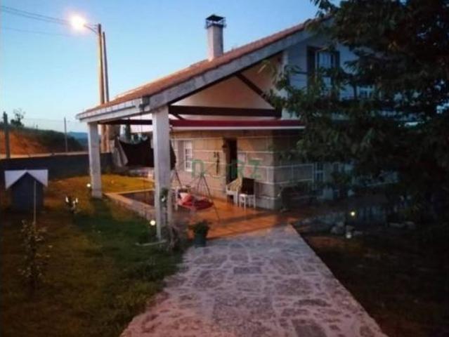 Chalet en venta en Punxín, O Carballiño