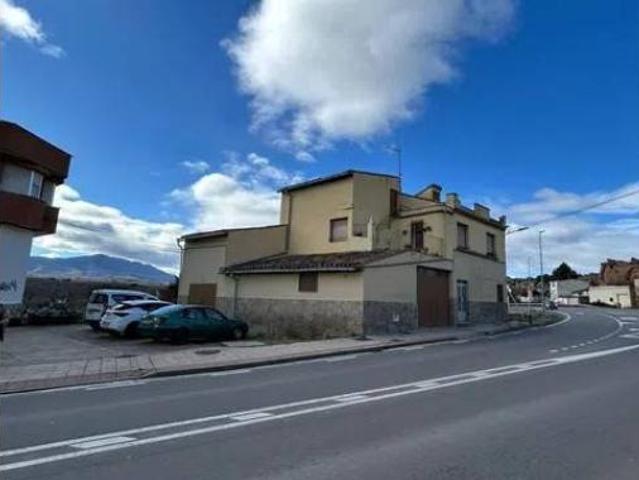 Chalet en venta en Quel, La Rioja