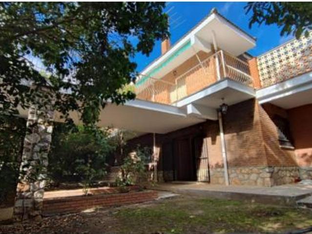 Villa en venta en Quintanar De La Orden