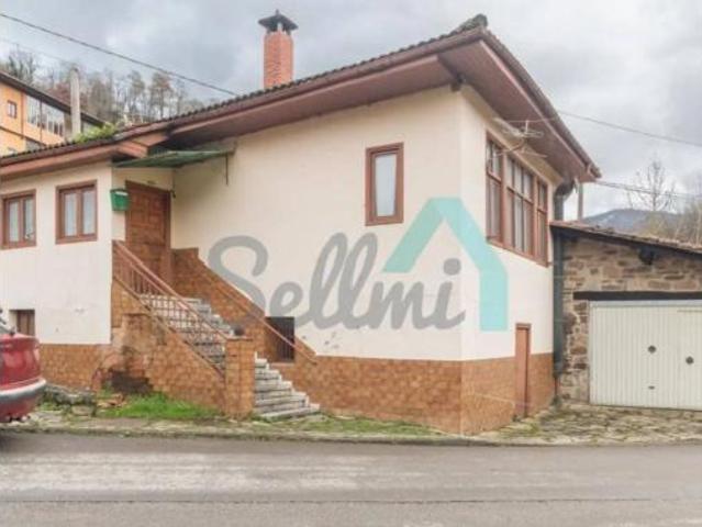 Chalet en venta en Quirós, Asturias