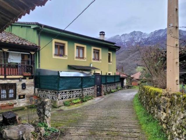 Chalet en venta en Quirós, Asturias