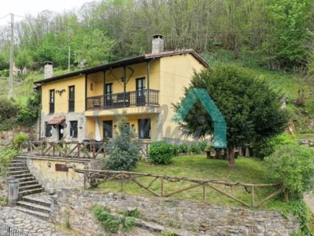 Chalet en venta en Quirós, Asturias