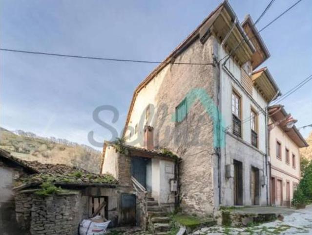 Chalet en venta en Quirós, Asturias