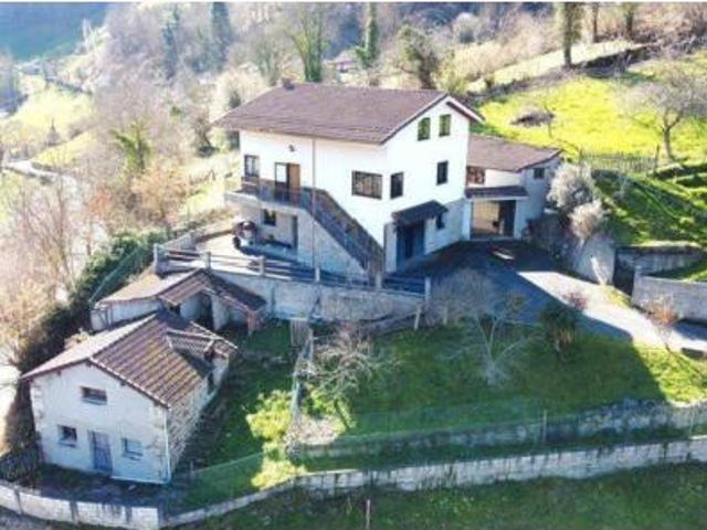 Chalet en venta en Quirós, Asturias