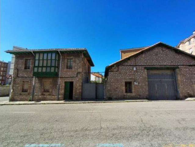 Chalet en venta en Urbanización Los Encuentros, Reinosa