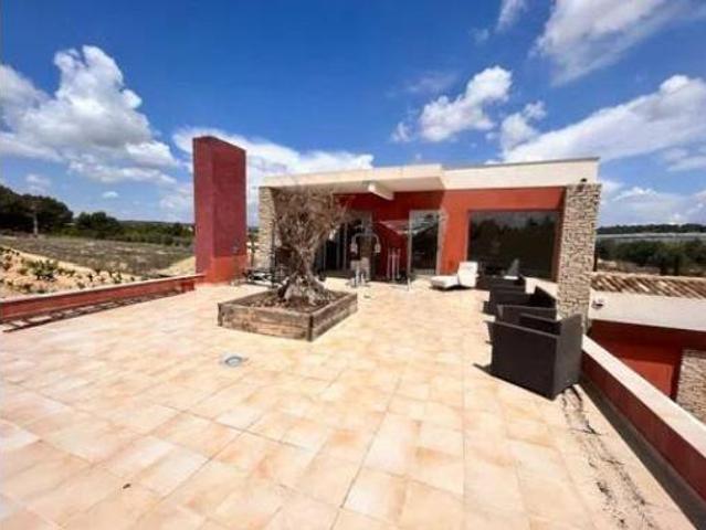 Chalet en venta en Los Isidros, La Plana de Utiel-Requena