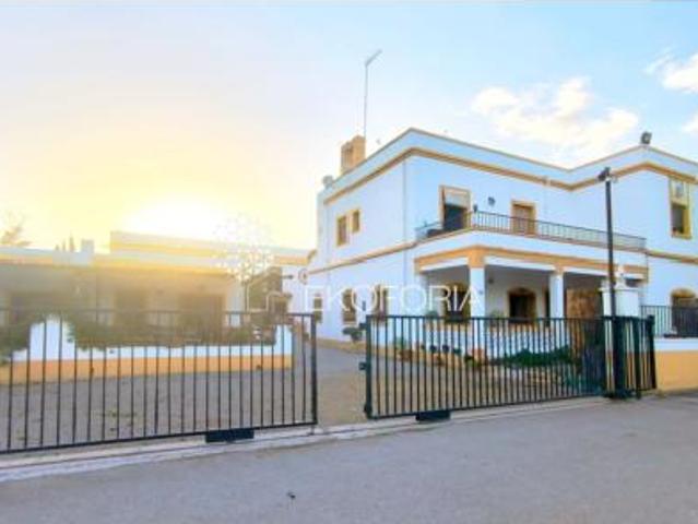 Chalet en venta en Urbanització Mas de Traver, el Camp de Túria