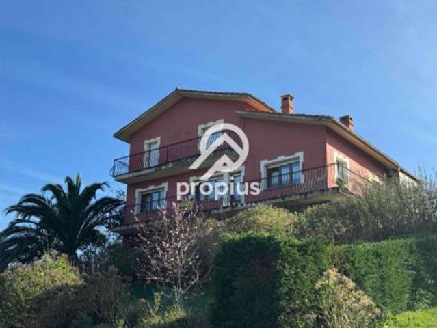 Chalet en venta en Ribadedeva, Asturias