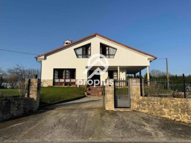 Chalet en venta en Noriega, Ribadedeva