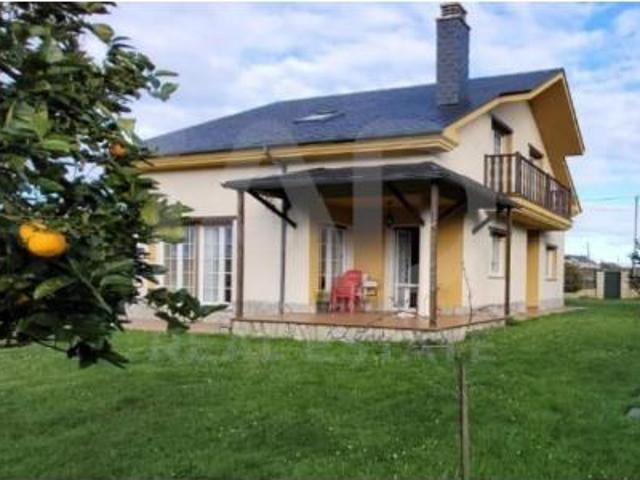 Chalet en venta en Esteiro, Ribadeo