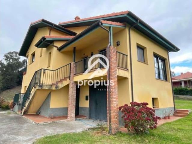Chalet en venta en Ribadesella, Asturias