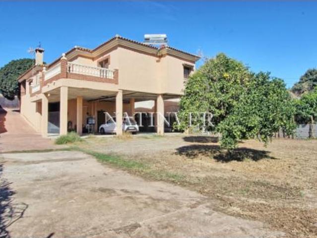 Chalet en venta en Rincón De La Victoria