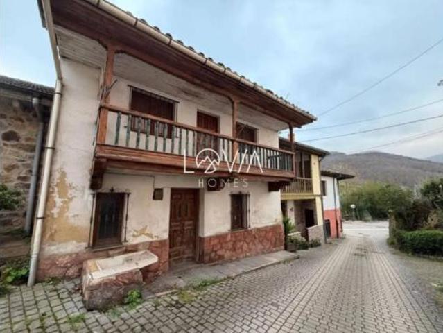 Chalet en venta en Riosa, Asturias