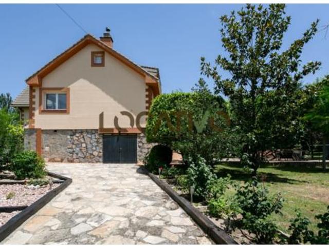 Chalet en venta en Robledo De Chavela, Madrid