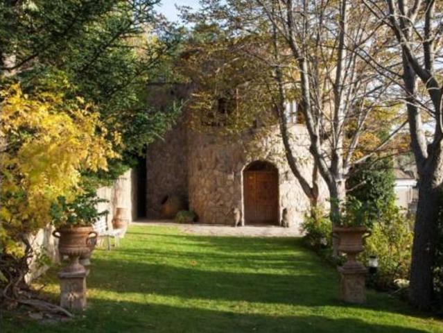 Villa en venta en Robledo De Chavela