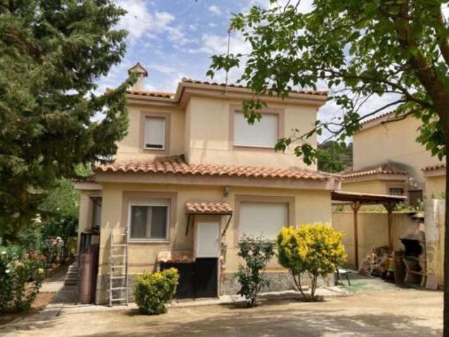 Chalet en venta en Robledo, Castilla-La Mancha