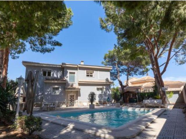 Chalet en venta en Urbanización Doña Pepa, el Baix Segura / La Vega Baja