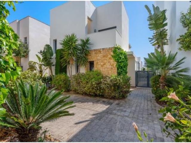 Chalet en venta en Urbanización Doña Pepa, el Baix Segura / La Vega Baja