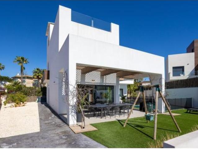 Chalet en venta en Urbanización Doña Pepa, el Baix Segura / La Vega Baja