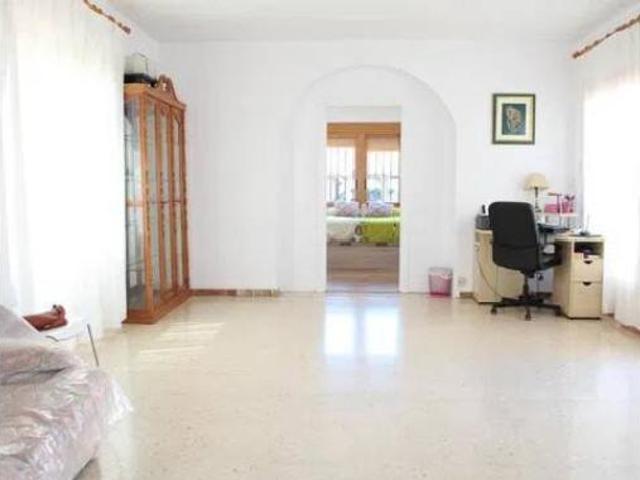 Chalet en venta en Residencial 