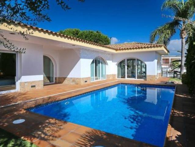 Chalet en venta en Santa Margarida, Alt Empordà