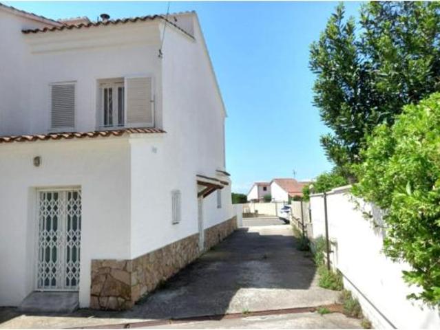 Chalet en venta en Santa Margarida, Alt Empordà
