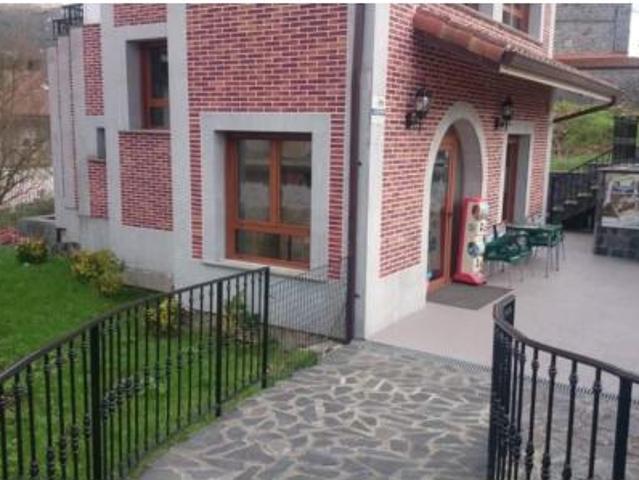 Chalet en venta en Ruesga, Cantabria