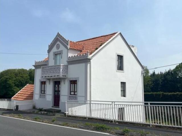 Chalet en venta en Mondego, A Coruña
