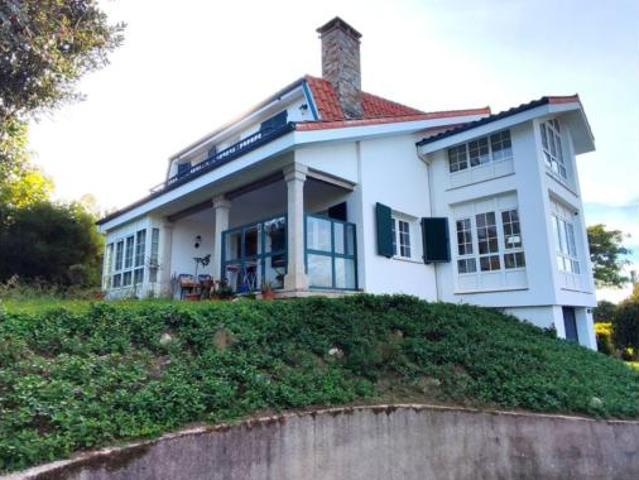 Chalet en venta en Bergondo, A Coruña