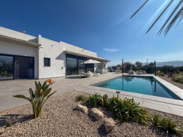 Chalet en venta en la Marina Alta, Valencia