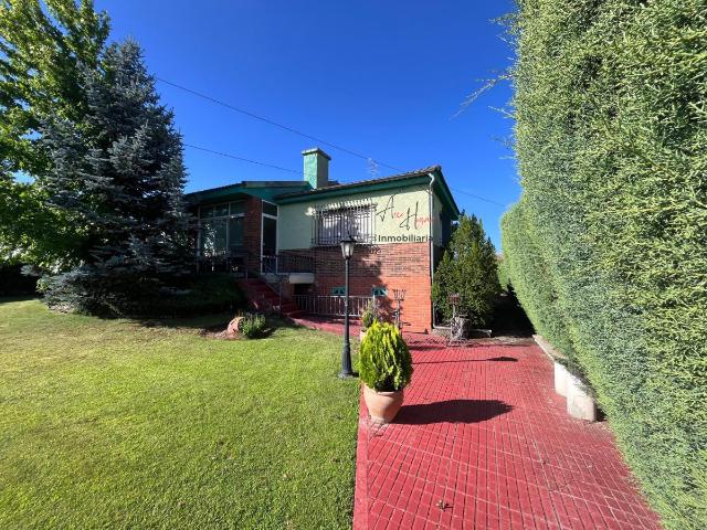 Chalet en venta en Carrascal De Barregas, Castilla y León