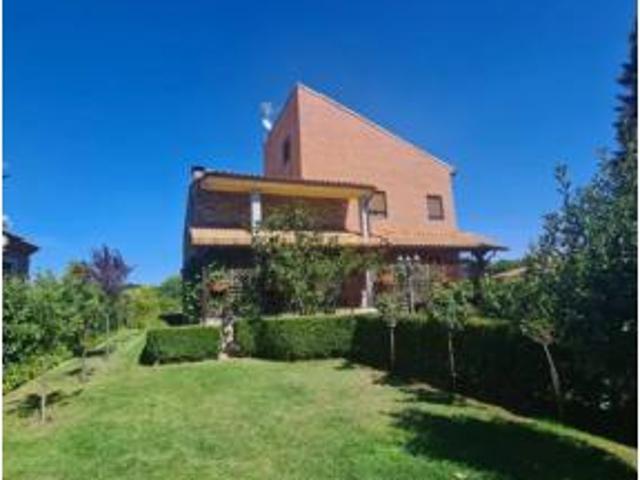 Villa en venta en Villamayor