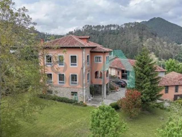 Chalet en venta en Salas