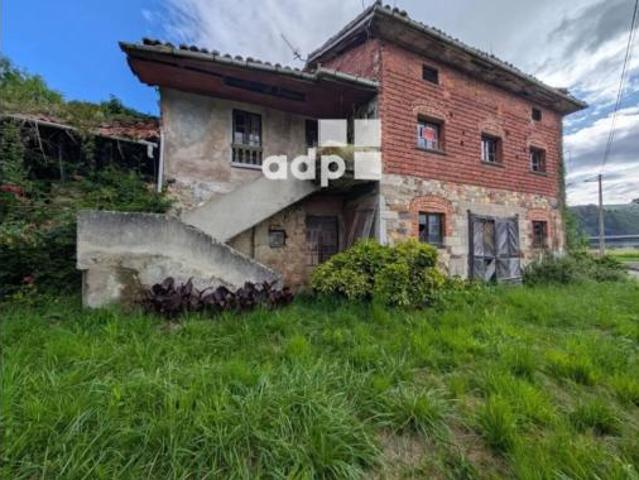Villa en venta en Salas, Cornellana / Corniana