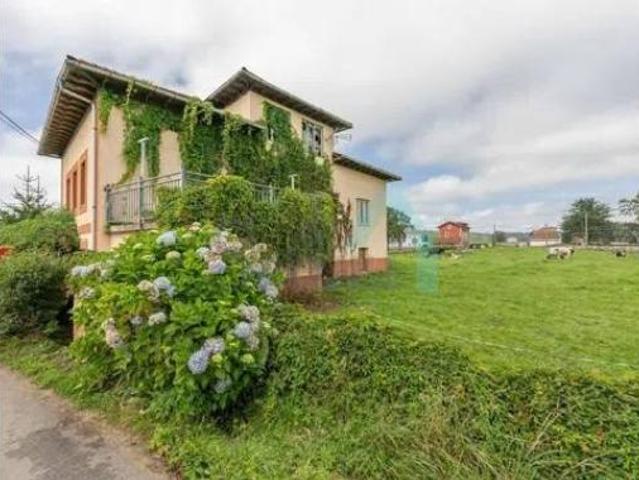Chalet en venta en Salas