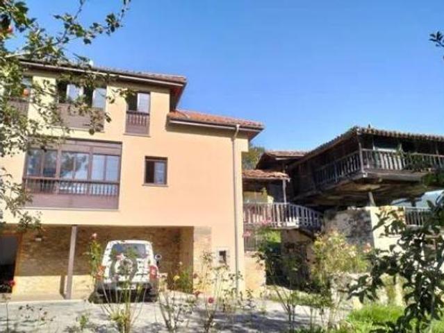 Chalet en venta en Salas, Asturias