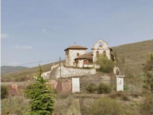 Chalet en venta en Salinas De Pisuerga, Castilla y León