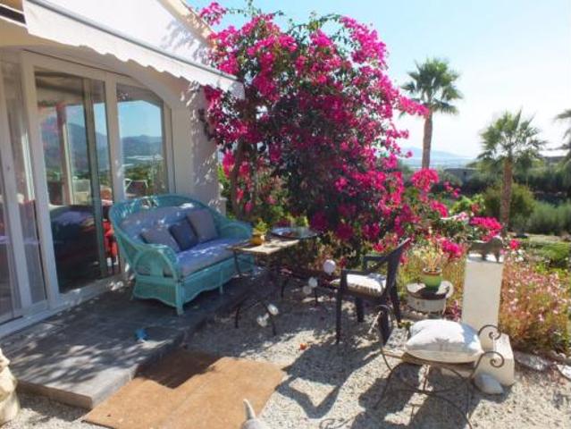 Chalet en venta en Caleta-La Guardia, Salobreña