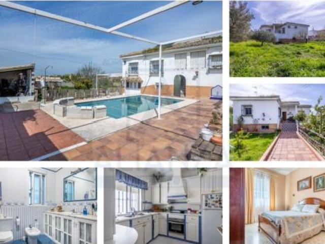 Chalet en venta en Salteras, Andalucía