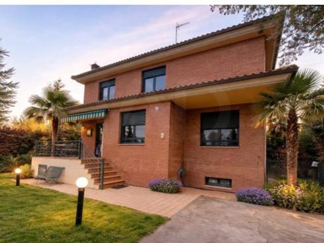 Chalet en venta en Villabalter, San Andrés del Rabanedo