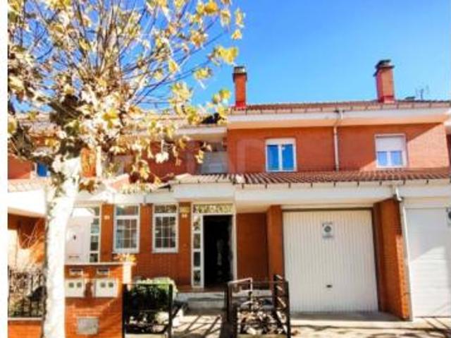 Chalet en venta en Trobajo del Camino, San Andrés Del Rabanedo