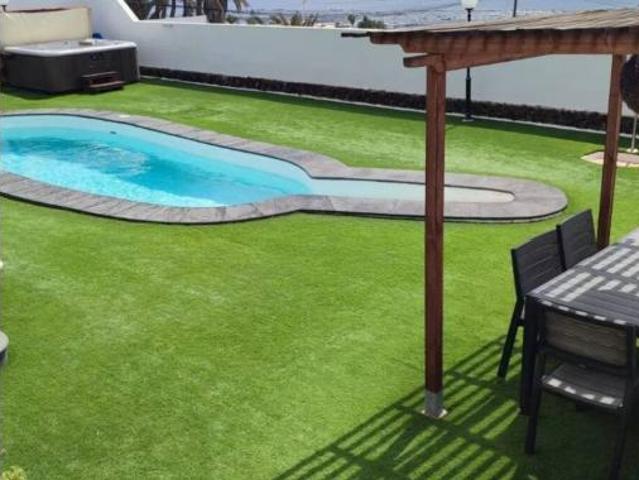 Chalet en venta en San Bartolomé, Canarias