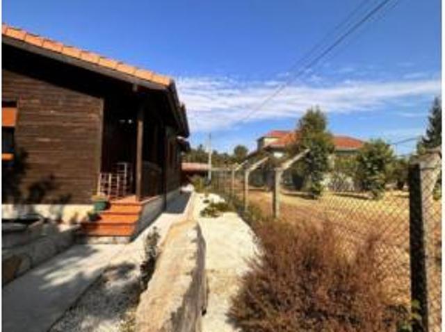 Chalet en venta en San Cibrao das Viñas, Ourense