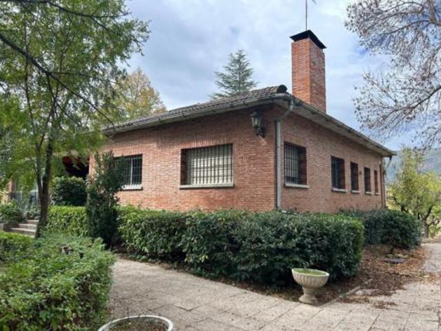 Villa en venta en San Martín De Valdeiglesias