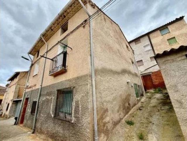 Chalet en venta en Allueva, Aragón