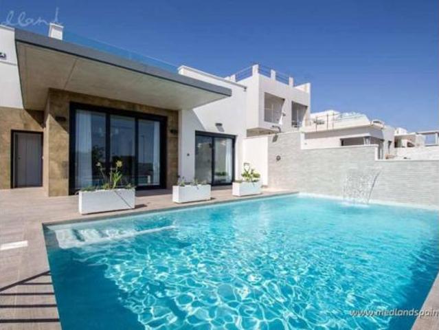 Villa en venta en San Miguel De Salinas