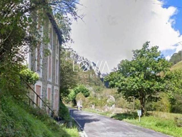 Chalet en venta en La Pedrosa, San Roque de Riomiera