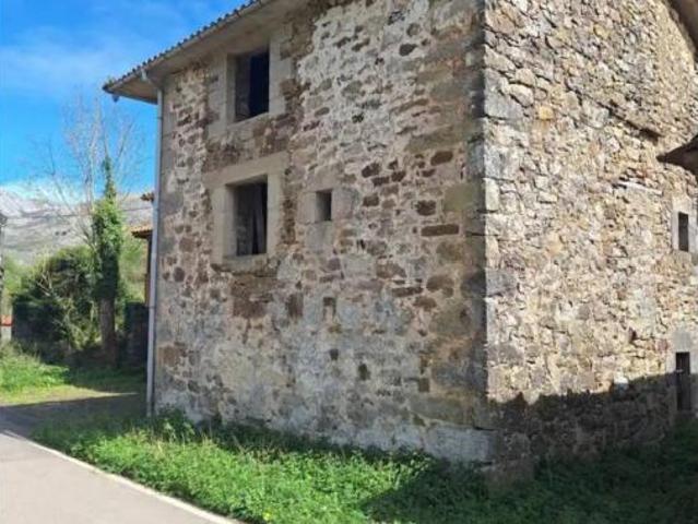 Chalet en venta en San Roque De Riomiera, Cantabria